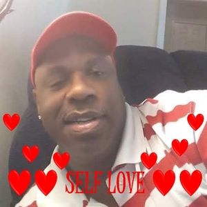 Meet your Posher, Amos